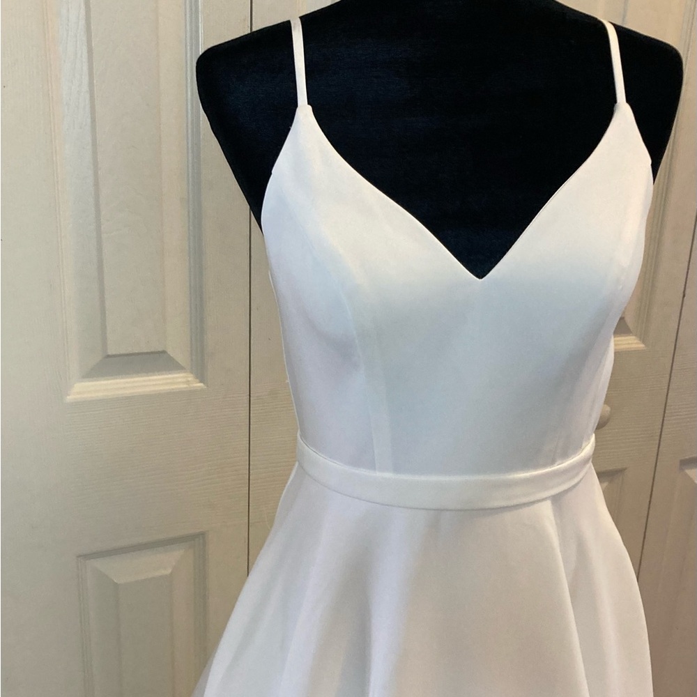 Ieena for Mac Duggal Dress Ballgown White Size 4 Prom Wedding Pageant HOCO (zz-)